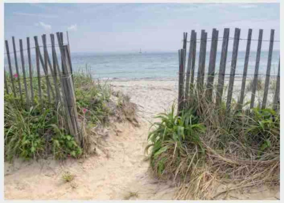 Charming Cottage Historic Falmouth Cape Cod Near Beach And Downtown 2Br 1Bath Deck ภายนอก รูปภาพ