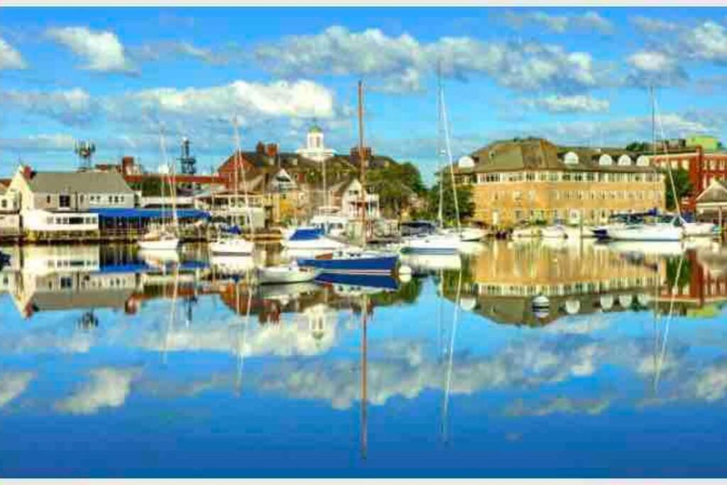 Charming Cottage Historic Falmouth Cape Cod Near Beach And Downtown 2Br 1Bath Deck ภายนอก รูปภาพ